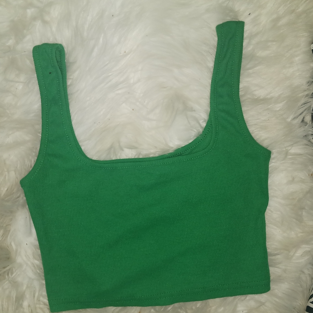 Women Green seamless tank crop top - Picture 4 of 7